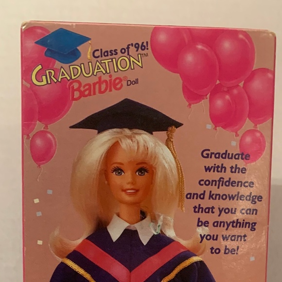 Graduation Barbie Class of 96 - Picture 6 of 6